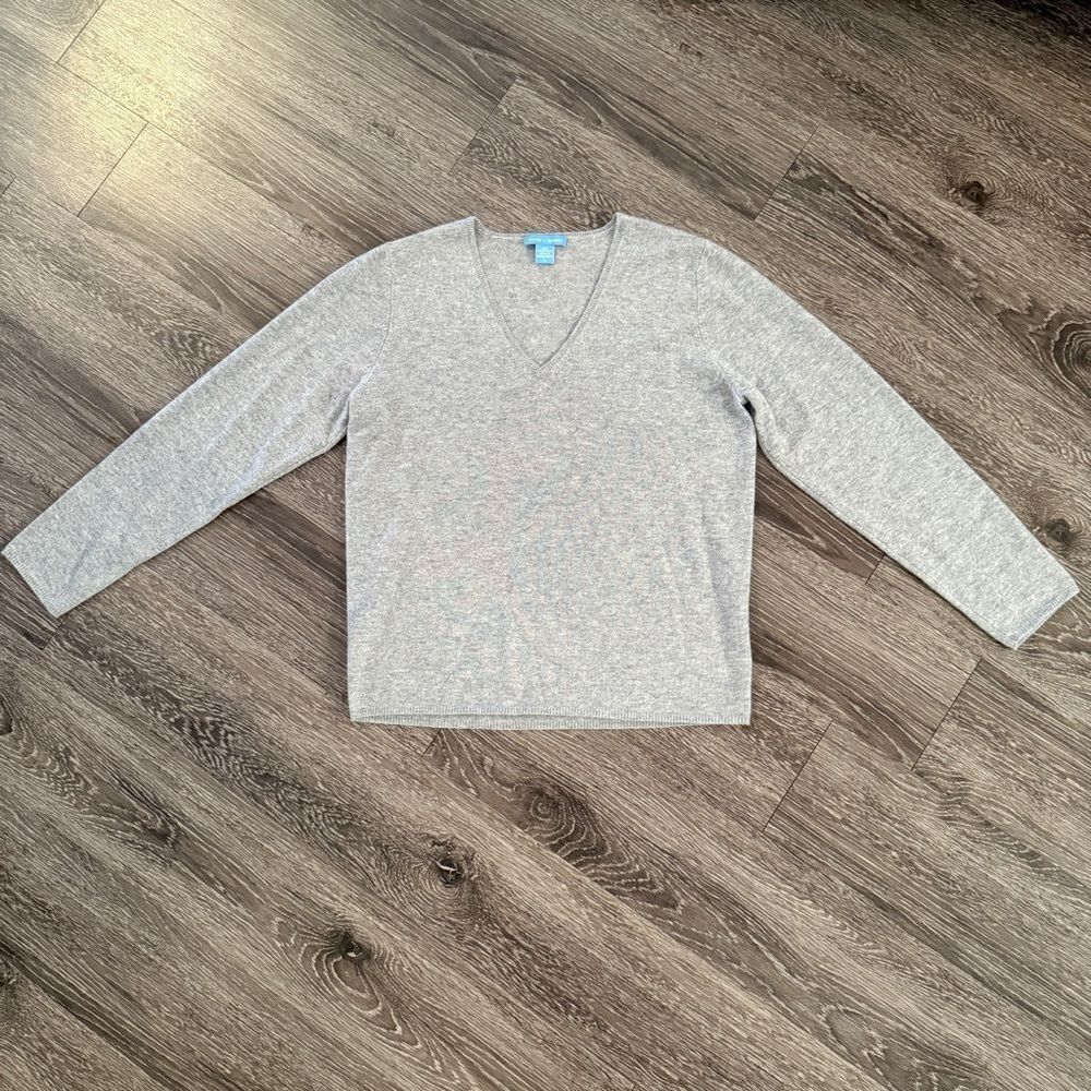 White + Warren Cashmere V Neck Sweater